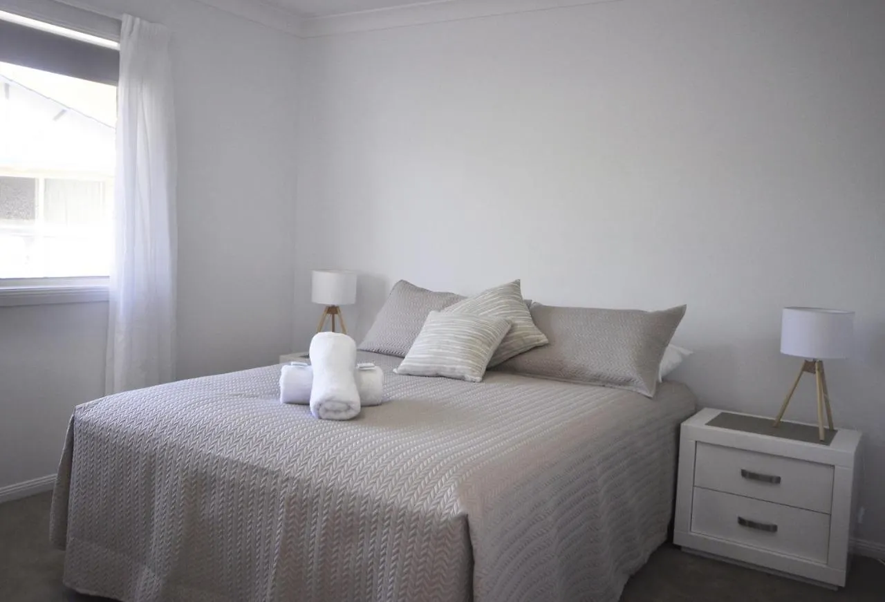 Bellissimo - 2 Bedroom Apartment In The Sylvan Beach Resort! Bellara