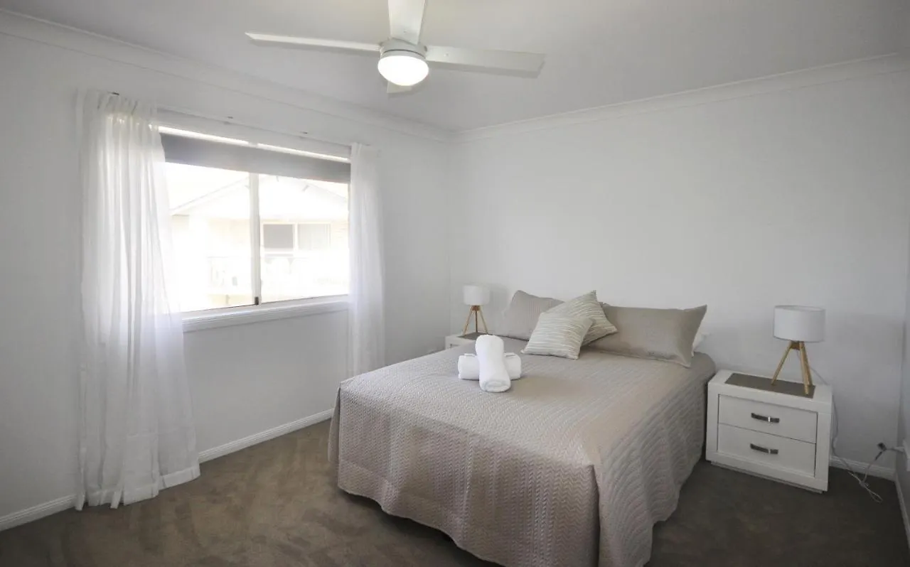 Bellissimo - 2 Bedroom Apartment In The Sylvan Beach Resort! Bellara